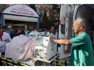 Türkmen siyam ikizleri hayata tutunamadı