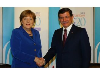 O toplantıya Davutoğlu ve Merkel başkanlık edecek