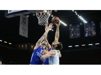 Avrupa’da Türk derbisi: Kazanan Efes