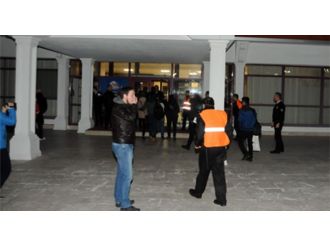 Üniversite kütüphanesinde bomba alarmı