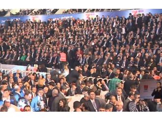 AK Parti heyeti salonu terk etti