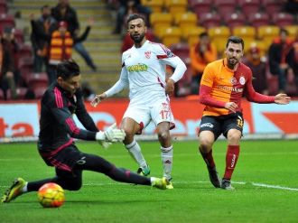 Galatasaray 3 puanla başladı