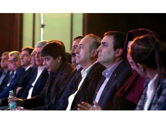 Bakan Ünal’dan o akademisyenlere sert eleştiri