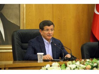 Davutoğlu Londra’da