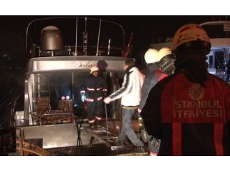 Bebek sahilinde yat yangını