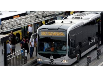 Merter’de metrobüs kazası