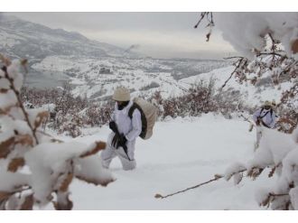 Komandolardan kutup soğuğunda tatbikat