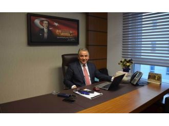 "Kimse aday olmasın diye tüzük yapan zata diktatör bozuntusu denir”