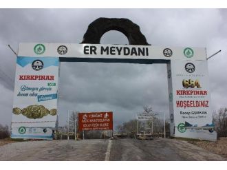 Kırkpınar Ermeydanı sular altında