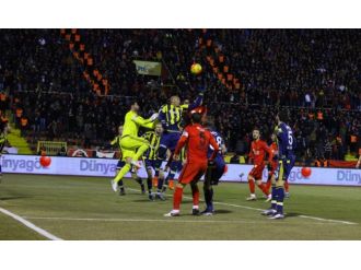 İlk yarıda tek gol vardı