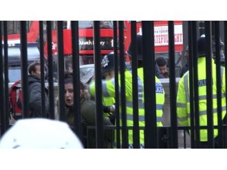 İngiliz makamları çirkin eylem sebebiyle özür diledi