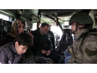 Sur’dan kurtarılan aileden askere dua