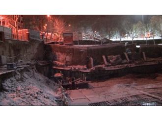 İstanbul’da park duvarı çöktü: 7 bina boşaltıldı