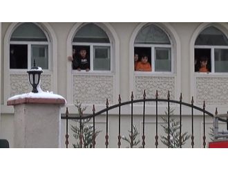 İstanbul’da okulda yangın paniği