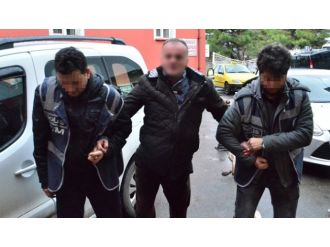 ’Sahte sağlık raporu’ operasyonu: 3’ü doktor 9 gözaltı