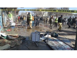 Pakistan’da intihar saldırısı: 5’i polis 10 ölü