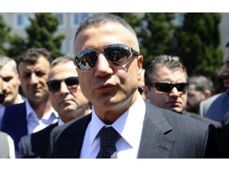 Peker’den akademisyenlere: PKK’dan koruma isteyin, polisten değil