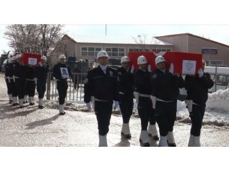 Şehit polisler törenle memleketlerine uğurlandı