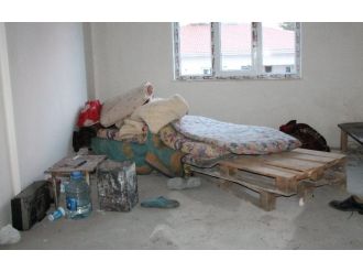 Kutuda yaktığı kömür sonu oldu