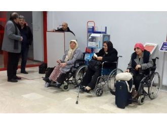 Kalkış yapamayan uçak aprona döndü