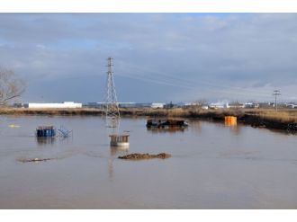 Otoyol inşaatı sular altında