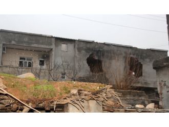 Teröristler Silopi’yi harabeye çevirdi