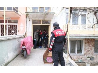 Isparta’da şizofren dehşeti: 2 ölü