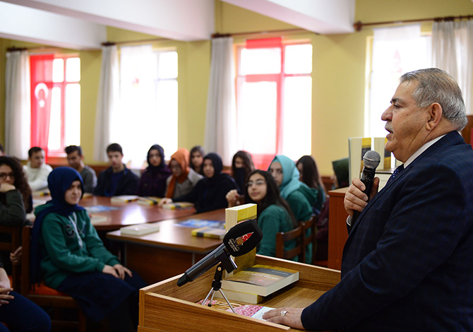 Onikişubat Belediyesi Ve “Ufka Yolculuk” Kitap Okuma Yarışması Düzenleniyor