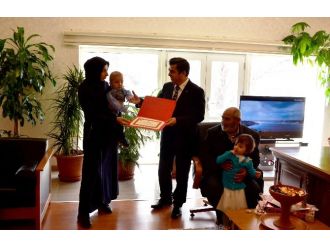 Cumhurbaşkanının talimatıyla şehidin ailesine ev verildi