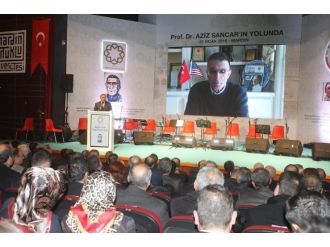 Programda Erdoğan ve Davutoğlu’nun mesajları okundu