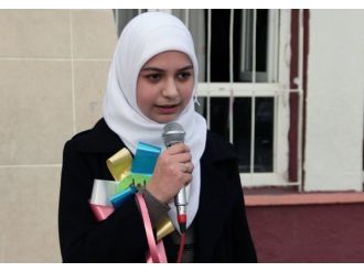 Suriyeli kızın duygulandıran konuşması