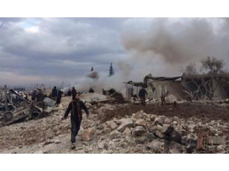 Rus uçakları sınırda bomba yağdırdı