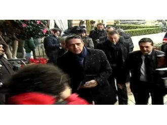 Koç ailesi taziyeleri kabul etti