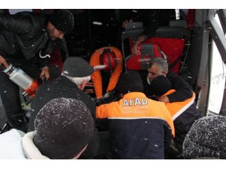 TIR’a çarpan yolcu otobüsü şarampole yuvarlandı: 14 yaralı