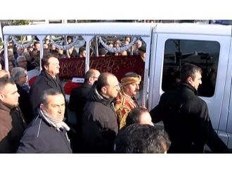 Mustafa Koç’un cenazesi camiye getirildi
