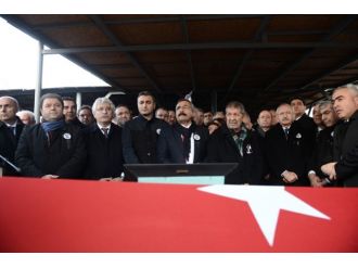 Kamer Genç son yolculuğuna uğurlandı