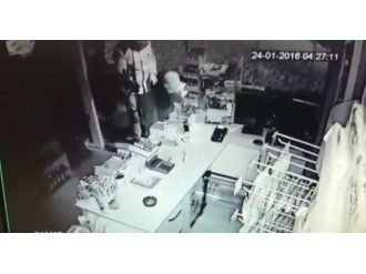 Bir gecede 4 dükkan soydular