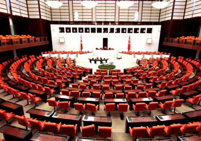 Seçim Kanunu Ve Siyasi Partiler Kanunu Değişiyor