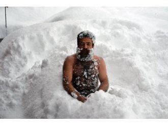 Terör operasyonlarına kar banyolu destek