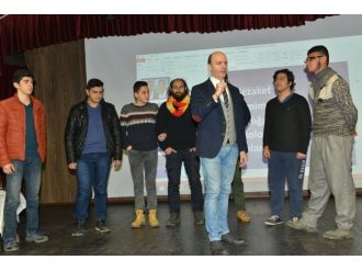 Ünlü sunucu gençlere iletişimi anlattı