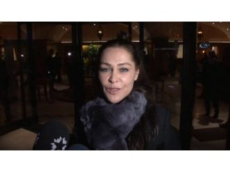 Hülya Avşar ve Kenan Doğulu taziyeye geldi