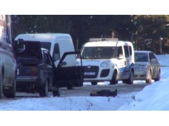 Eşi ve yanındaki erkeğe kurşun yağdırdı: 1 ölü