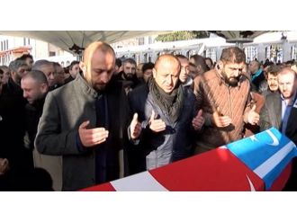 Rus istihbaratının aradığı komutan da cenazedeydi