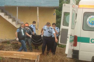 Yaşlı adam evinde ölü bulundu