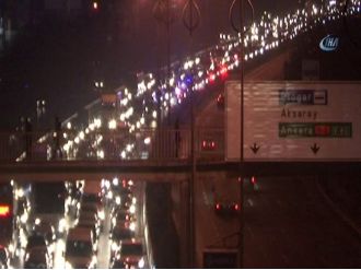 Erdoğan’ı karşılamaya giden konvoy kaza trafiğine takıldı