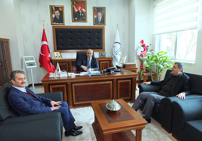 Pakdil, Necati Okay’ı Ziyaret Etti