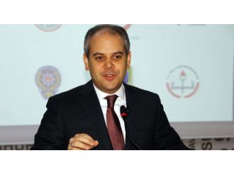 Kaç bin öğrenciye burs verildi ?