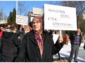 Kadına şiddete böyle tepki gösterdiler