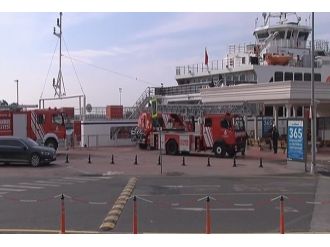 Arabalı vapur iskelesinde yangın alarmı