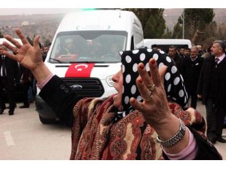 Şehit özel harekat polisi toprağa verildi